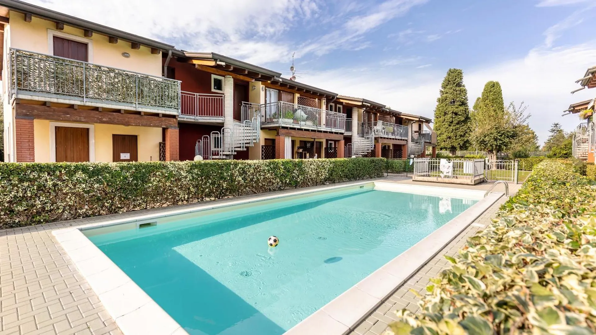 קסטלנואובו דל גארדה Residence La Corte Near Gardaland קסטלנואובו דל גארדה